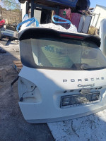 PORTON TRASERO