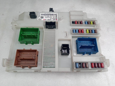 CAJA RELES / FUSIBLES, VOLVO, XC70