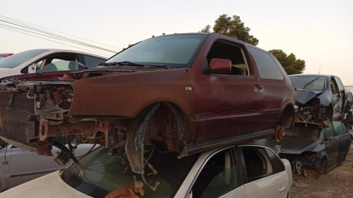 VOLKSWAGEN GOLF III (1H1)(11.1991) — vehículo donante para recambios 