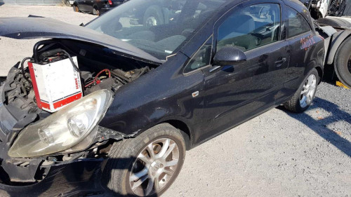 OPEL CORSA D — vehículo donante para recambios 