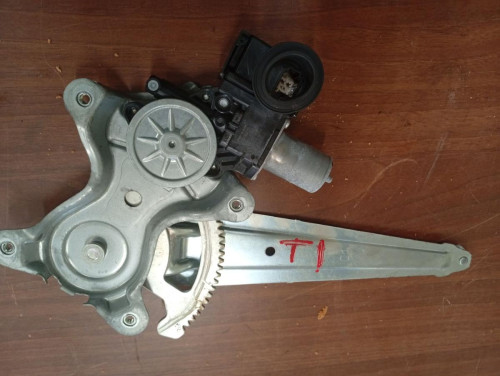 ELEVALUNAS TRASERO IZQUIERDO TOYOTA LAND CRUISER (J15) 