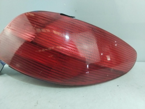 PILOTO TRASERO DERECHO Peugeot 206 