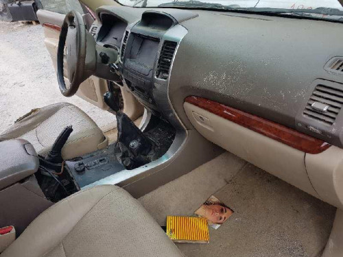 TOYOTA LAND CRUISER (J12) — Donor Vehicle for Used Parts 