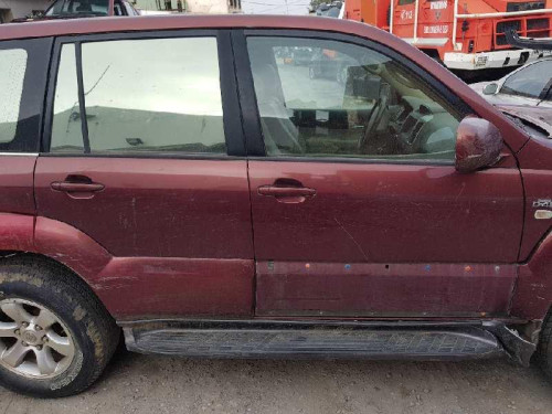 TOYOTA LAND CRUISER (J12) — Donor Vehicle for Used Parts 