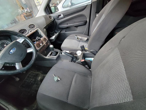 FORD FOCUS BERLINA (CAP) — автомобиль-донор на запчасти 