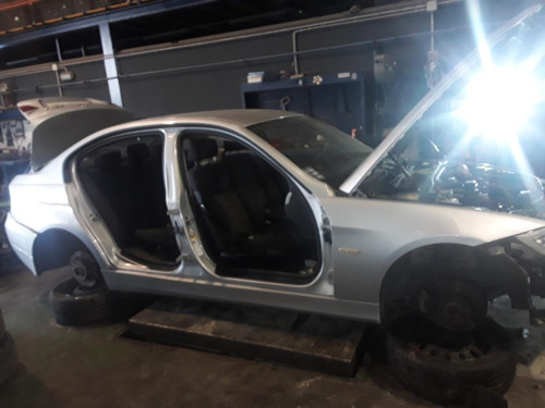  BMW SERIE 3 BERLINA (E90) 