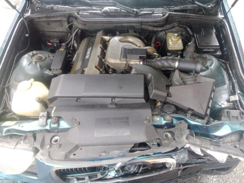  BMW SERIE 3 BERLINA (E36) 