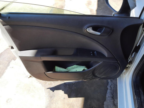  SEAT LEON (1P1) 