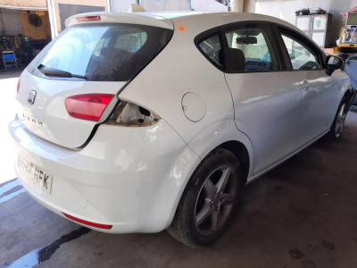 SEAT LEON (1P1)