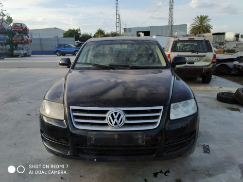  VOLKSWAGEN TOUAREG (7LA) 