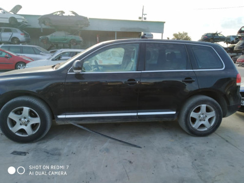  VOLKSWAGEN TOUAREG (7LA) 