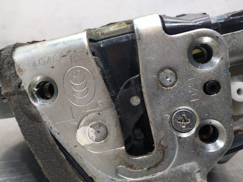  CERRADURA PUERTA TRASERA IZQUIERDA Toyota COROLLA VERSO (R1) 