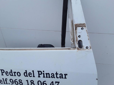 PUERTA DELANTERA DERECHA