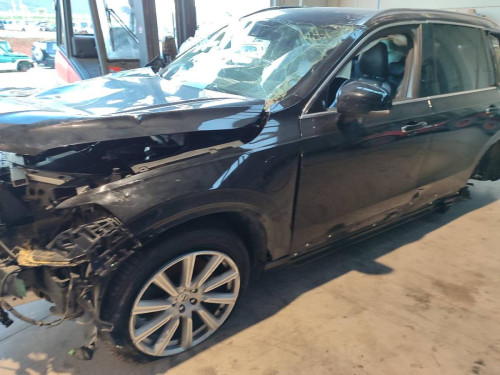 VOLVO XC90 — vehículo donante para recambios 