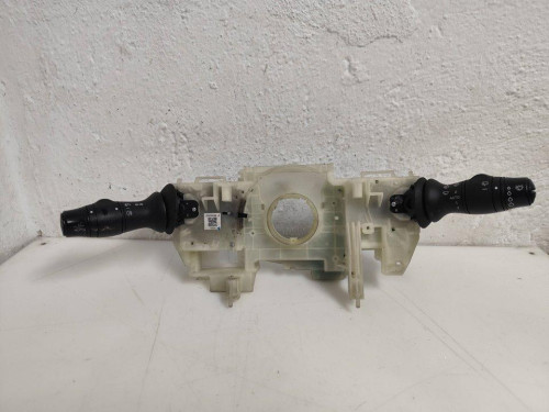 MANDO MULTIFUNCION RENAULT MEGANE III BERLINA 5P 