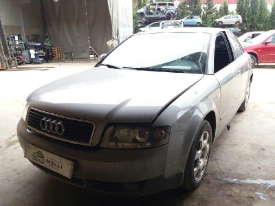AUDI A4 BERLINA (8E)