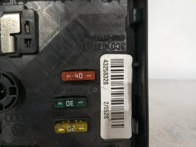CAJA RELES / FUSIBLES, VOLKSWAGEN, PASSAT VARIANT (3C5)