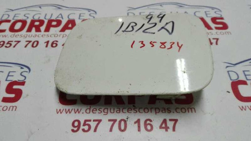  TAPA EXTERIOR COMBUSTIBLE 