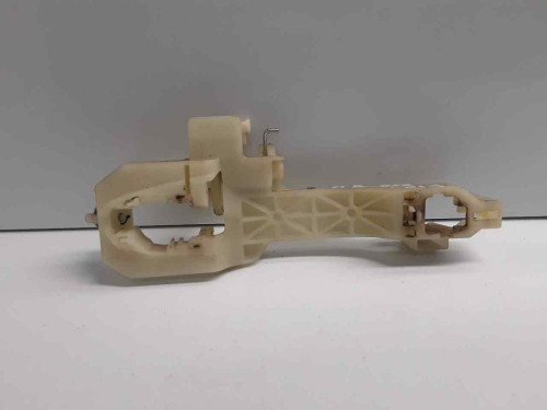 SOPORTE MANETA EXTERIOR TRASERA DERECHA Kia RIO (YB) 
