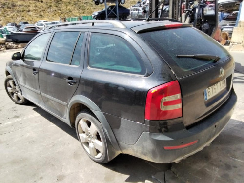  SKODA OCTAVIA COMBI (1Z5) 