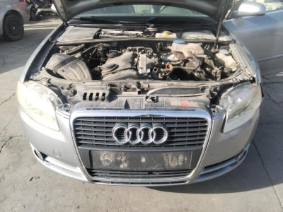 AUDI A4 BERLINA (8E)