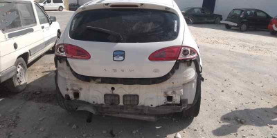SEAT LEON (1P1)