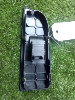 MANDO ELEVALUNAS DELANTERO DERECHO, BMW, SERIE 1 BERLINA (E81/E87)