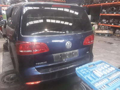 VOLKSWAGEN TOURAN (1T3)