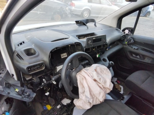 CITROEN BERLINGO COMBI — vehículo donante para recambios 