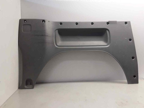 GUARNECIDO PUERTA TRASERA DERECHA Renault TRAFIC II FURGÓN 