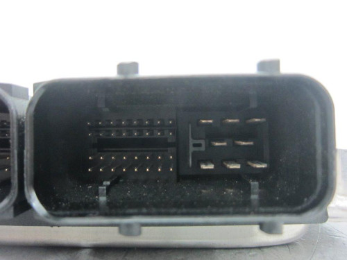  CENTRALITA MOTOR UCE VOLKSWAGEN PASSAT BERLINA (3B3) 