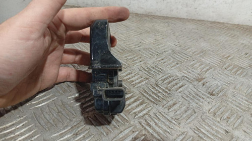 CERRADURA MALETERO / PORTON 