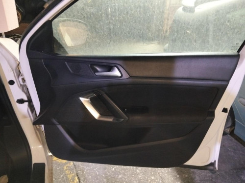 GUARNECIDO PUERTA DELANTERA DERECHA PEUGEOT 308 
