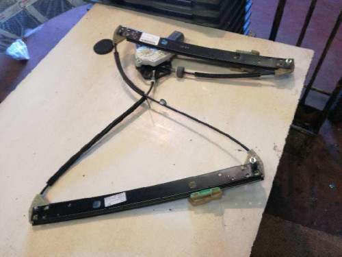 ELEVALUNAS DELANTERO IZQUIERDO Audi Q3 (8UB) 