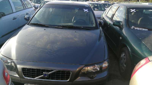  VOLVO S60 BERLINA 