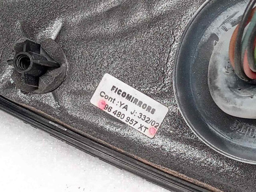 RETROVISOR DERECHO Peugeot 206 