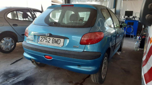 PEUGEOT 206 — автомобиль-донор на запчасти 