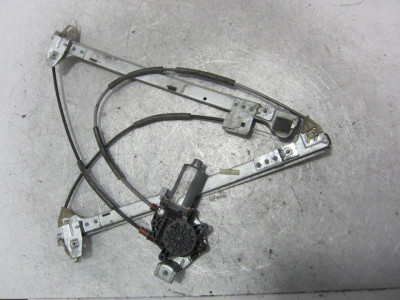 ELEVALUNAS DELANTERO DERECHO