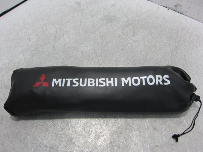 TRIANGULO EMERGENCIAS, MITSUBISHI, ASX (GA0W)