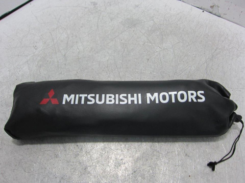  TRIANGULO EMERGENCIAS, MITSUBISHI, ASX (GA0W) 