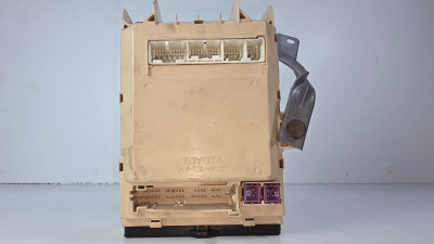 CAJA RELES / FUSIBLES, TOYOTA, YARIS (NCP1/NLP1/SCP1)