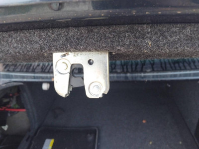 CERRADURA MALETERO / PORTON Volkswagen Passat Berlina (3C2)(2005->)