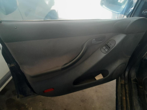  SEAT LEON (1M1) 