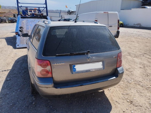 VOLKSWAGEN PASSAT VARIANT (3B6) — автомобиль-донор на запчасти 