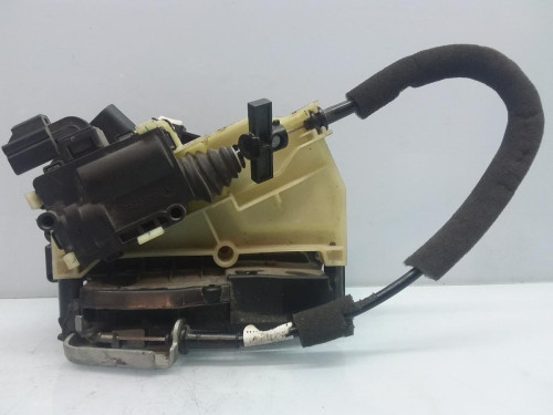 CERRADURA PUERTA DELANTERA DERECHA 
