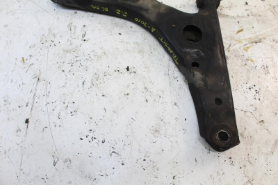 BRAZO SUSPENSION INFERIOR DELANTERO DERECHO