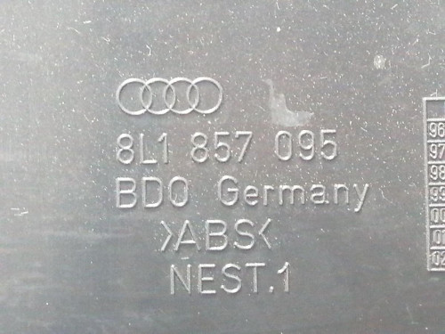  GUANTERA, AUDI, A3 (8L) 
