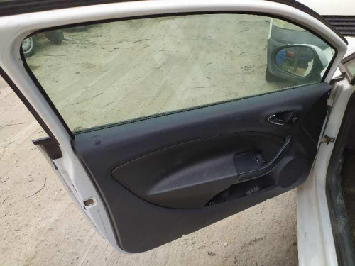  SEAT IBIZA BERLINA (6J5) 
