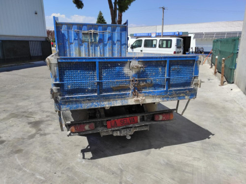 NISSAN CABSTAR — vehículo donante para recambios 
