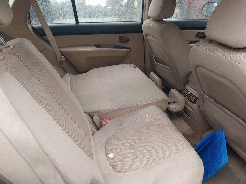  KIA CARENS (UN) 